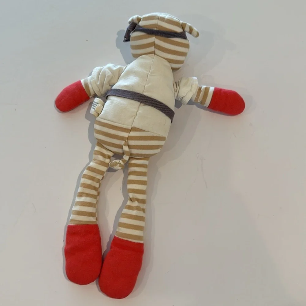 Apple‎ Park Organic Farm Buddies Pig Plush Karate Piggy Rattle